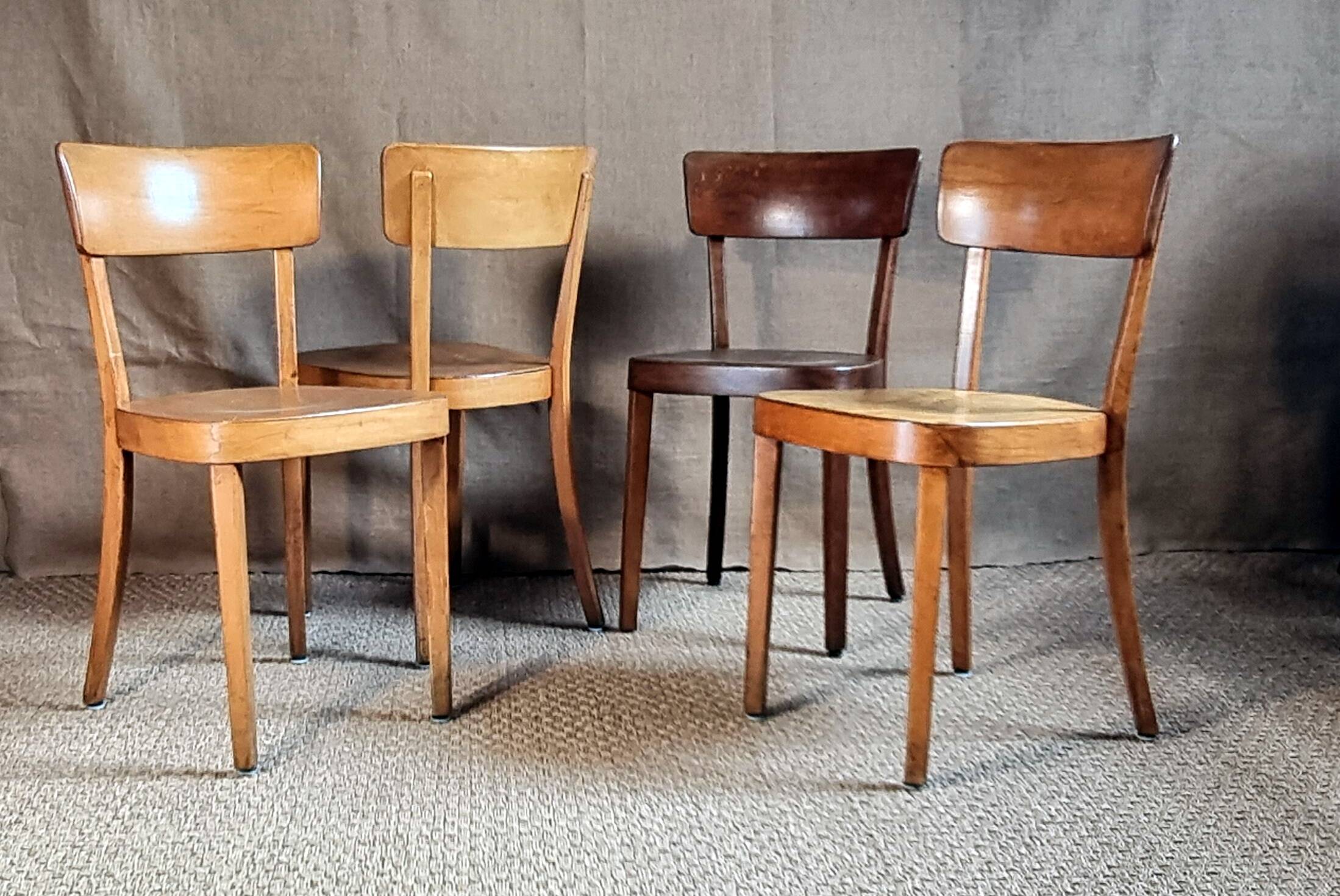 Set 4 chaises bistrot "Classic" de Horgen-Glarus Suisse années 50