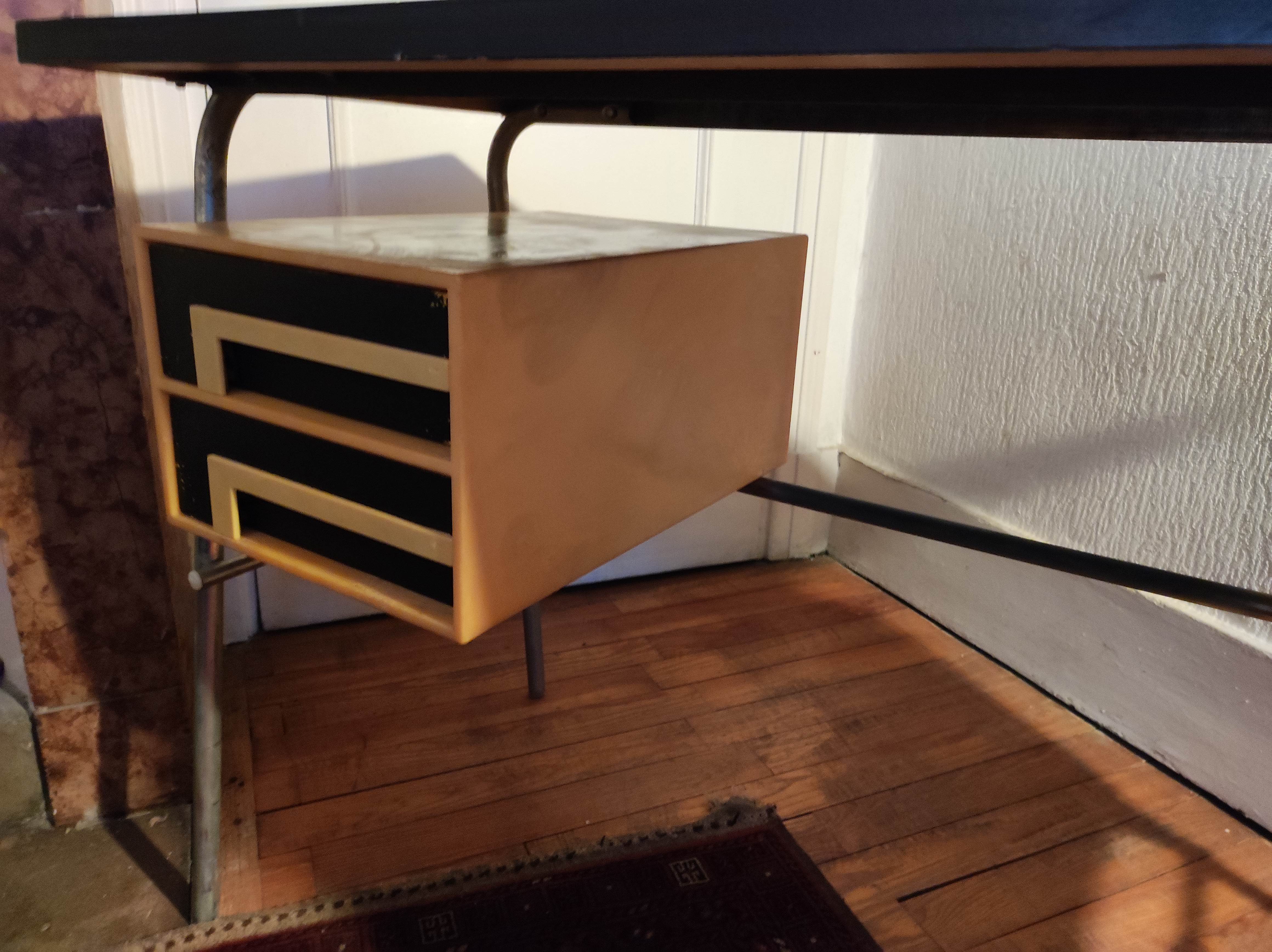 Bureau 1960