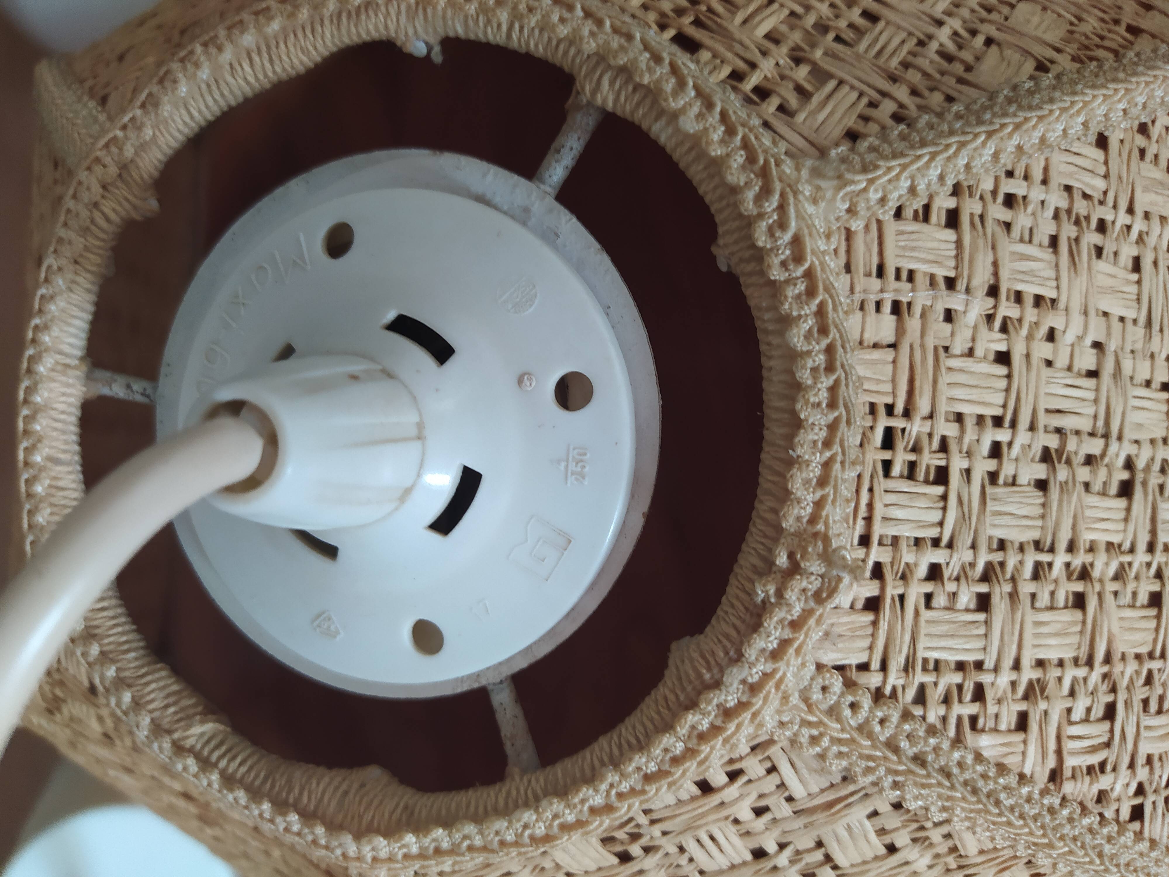 Vintage straw hanging lamp