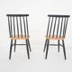Ensemble de deux chaises à dossier fuseau, Pays-Bas 1960