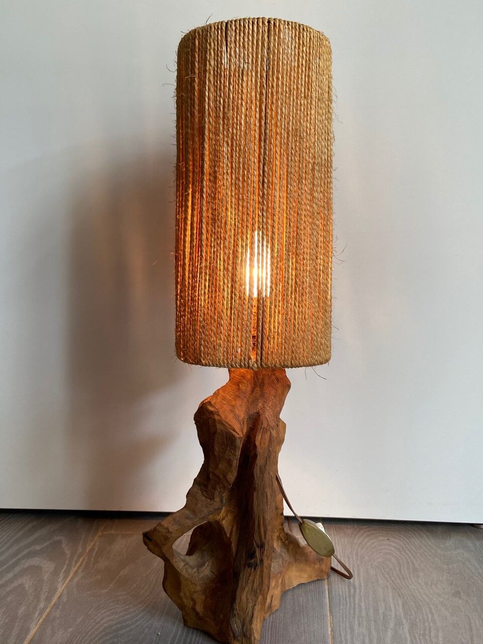 Brutalist style lamp, raw wood and rope