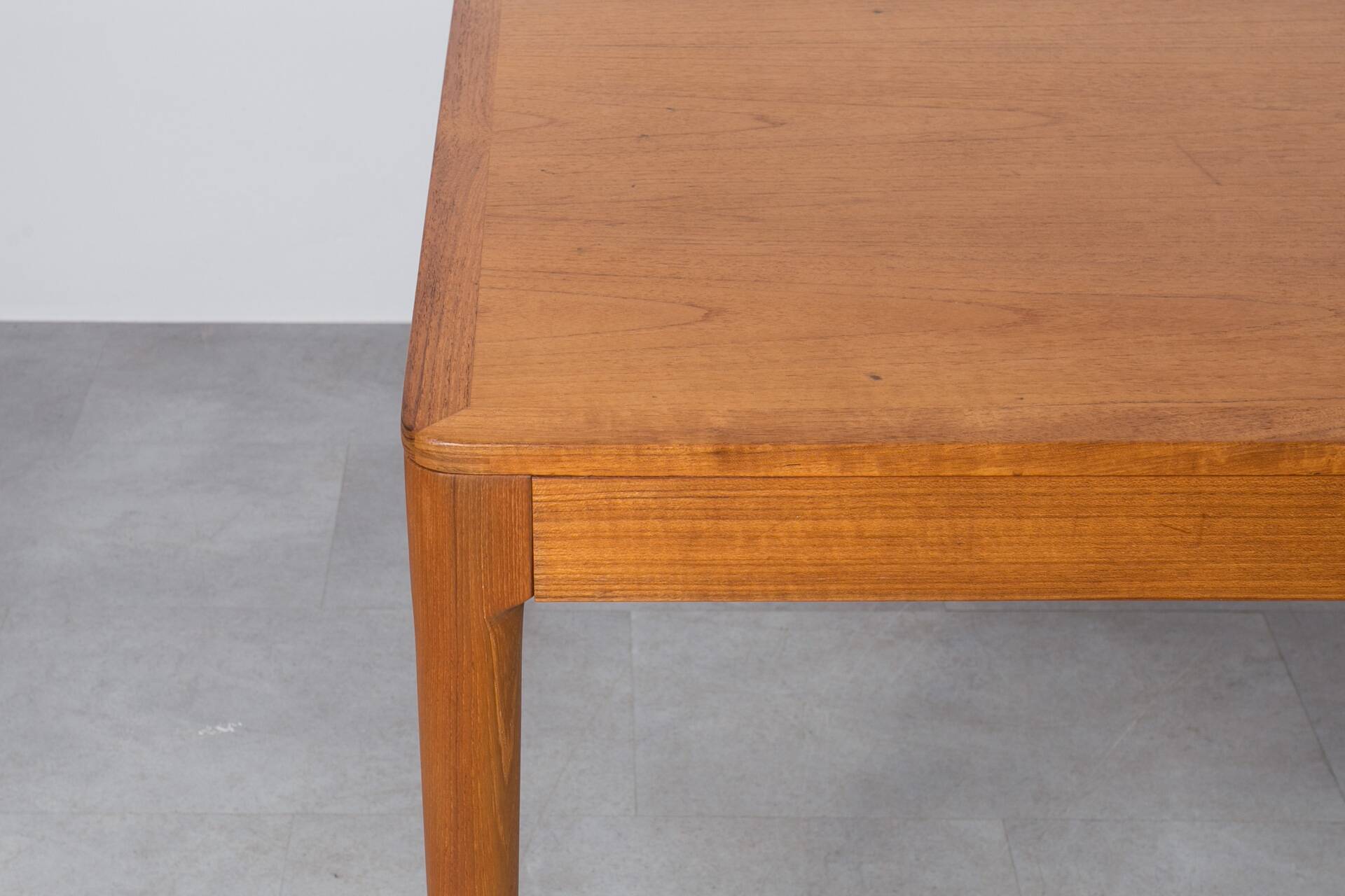 Mid-century modern teak desk by Torbjørn Afdal for Bruksbo, 1960s
