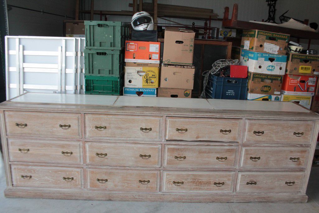 Trade furniture ceruse oak 12 drawers