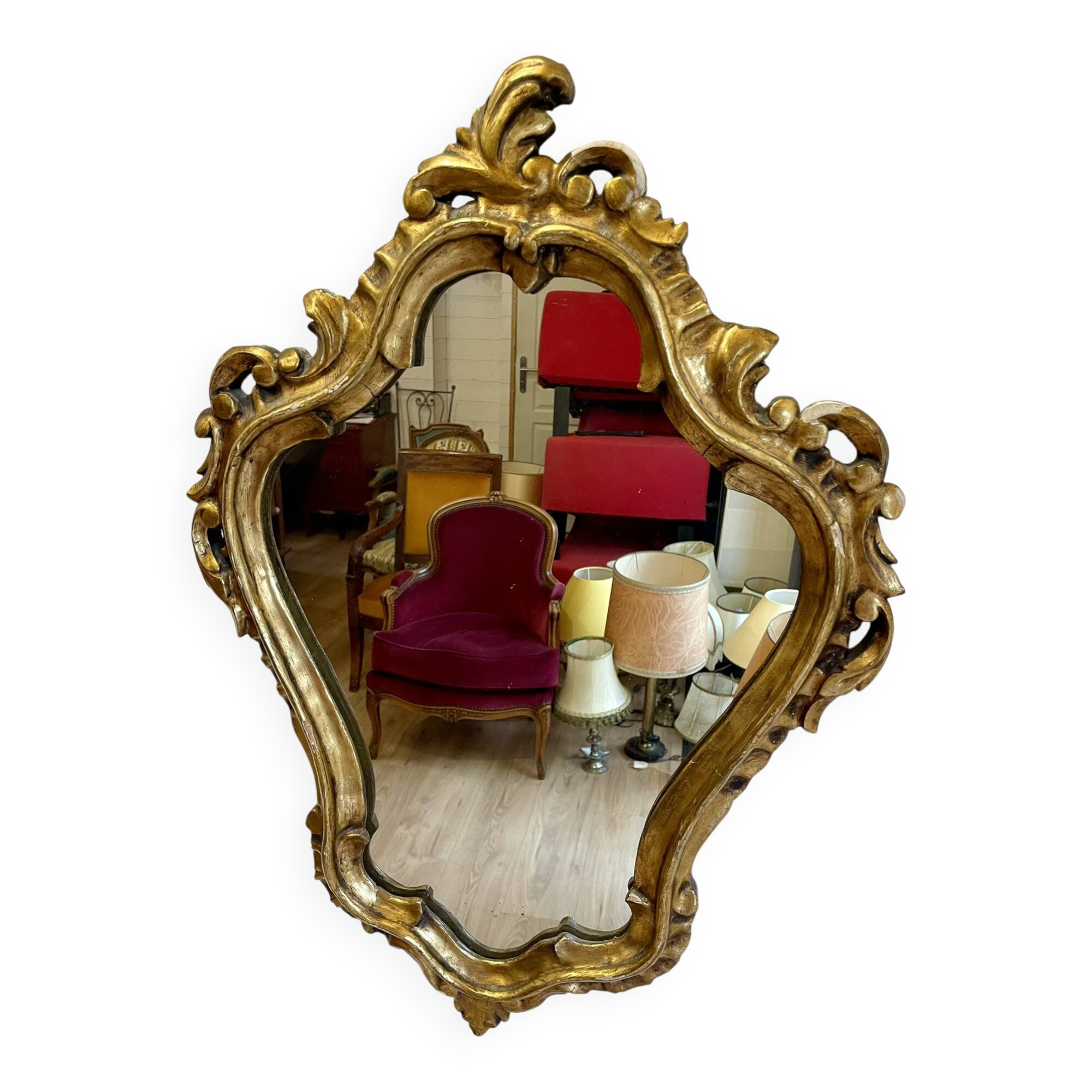 Vintage wall mirror in Louis XV / Baroque style – Carved wooden frame in gold.