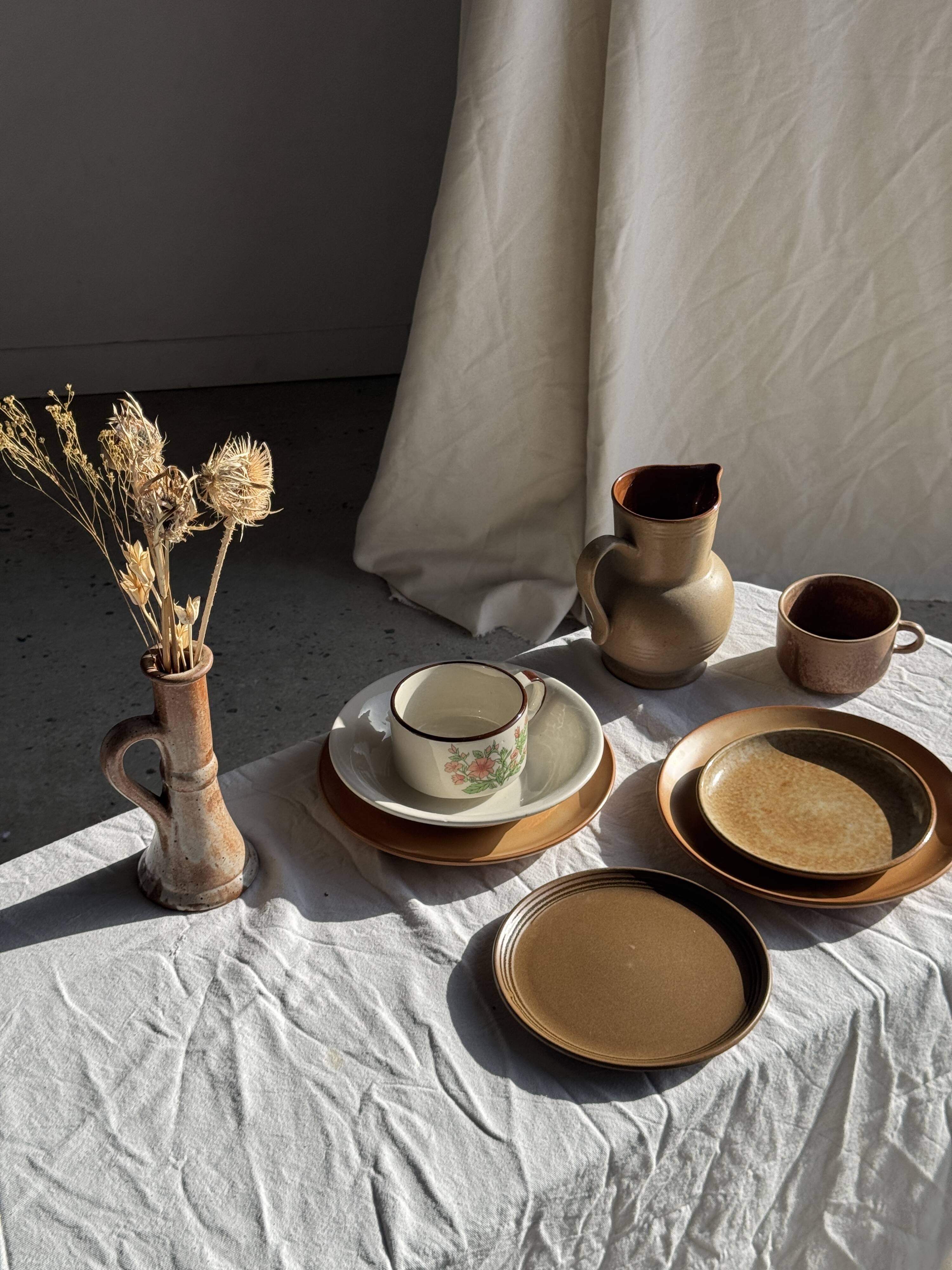 Tasse en grès émaillé brun H6,5 D10,5