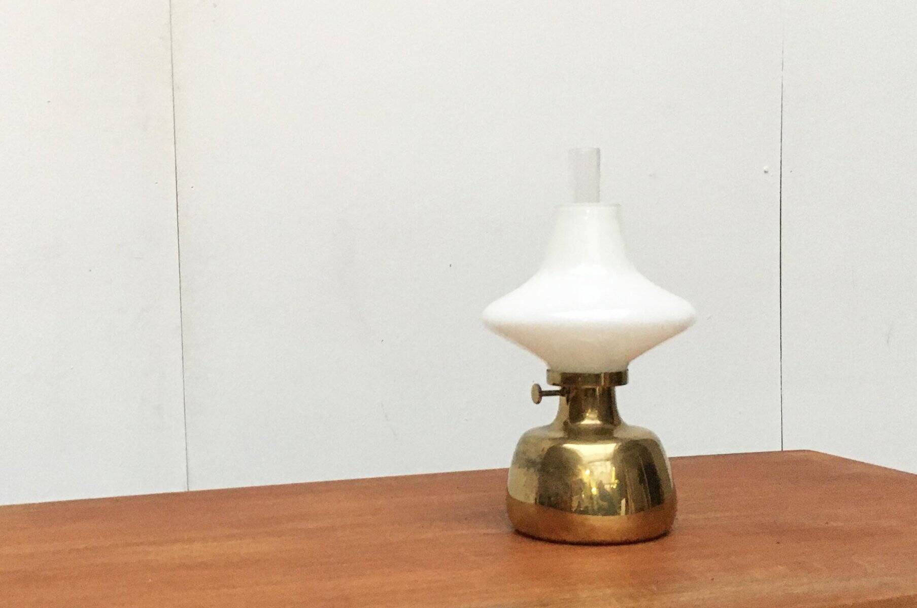 Lampe à huile de table Petronella modèle danois milieu du siècle par Henning Koppel pour Louis Poulsen, années 1960