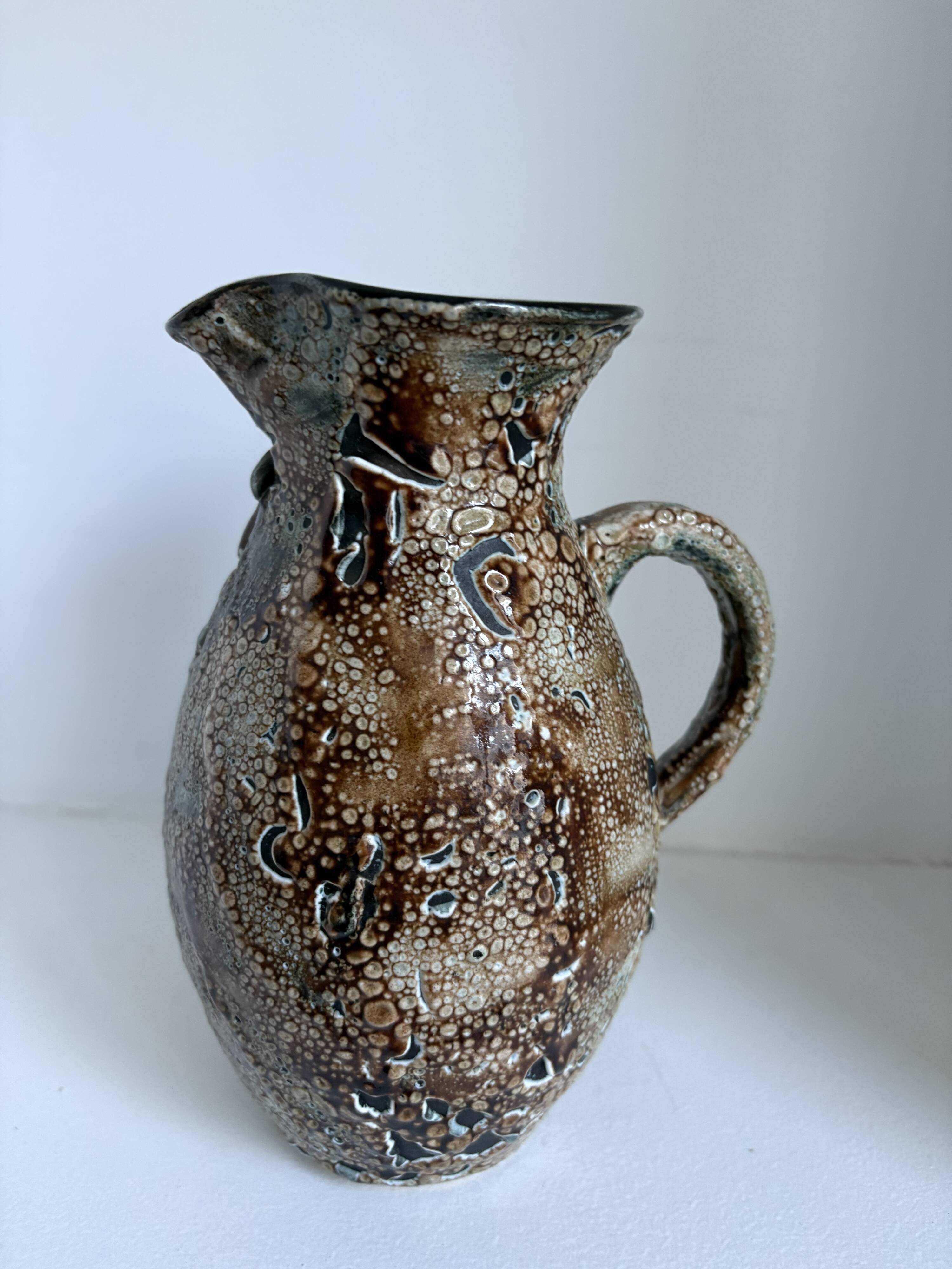 Set of 12 decorative items