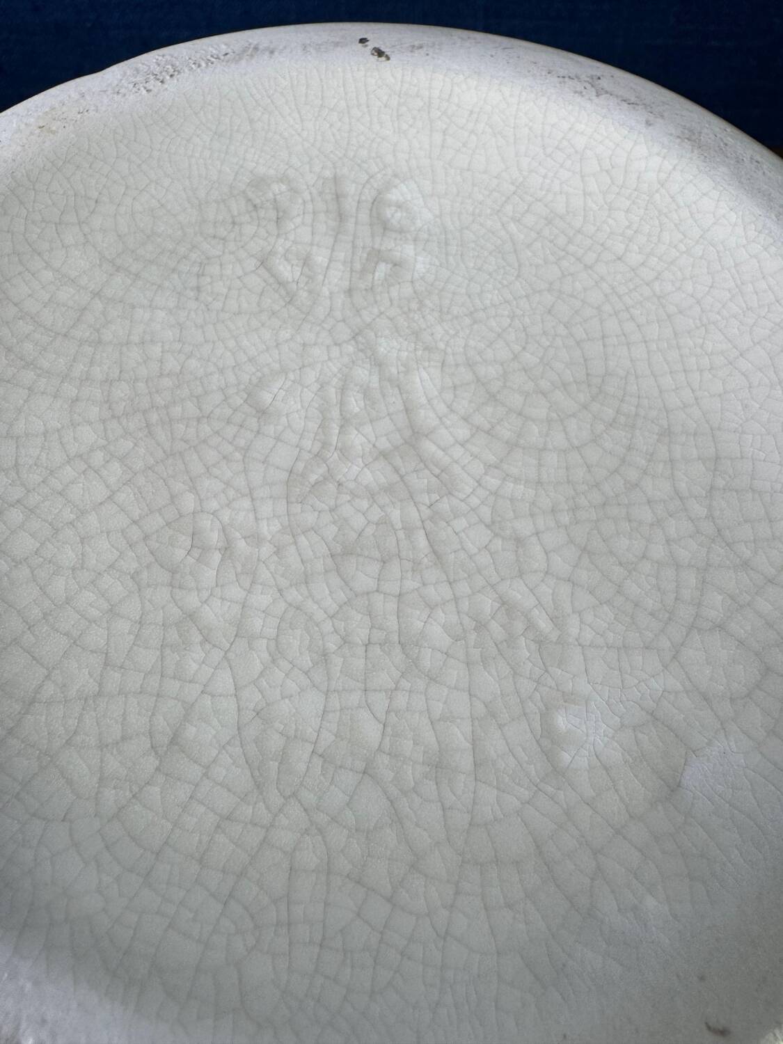 Vase œuf Art déco en céramique craquelée Orchies, 1930