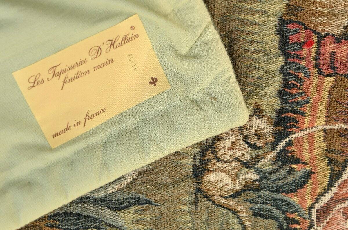 Louvières tapestry representing medieval scene