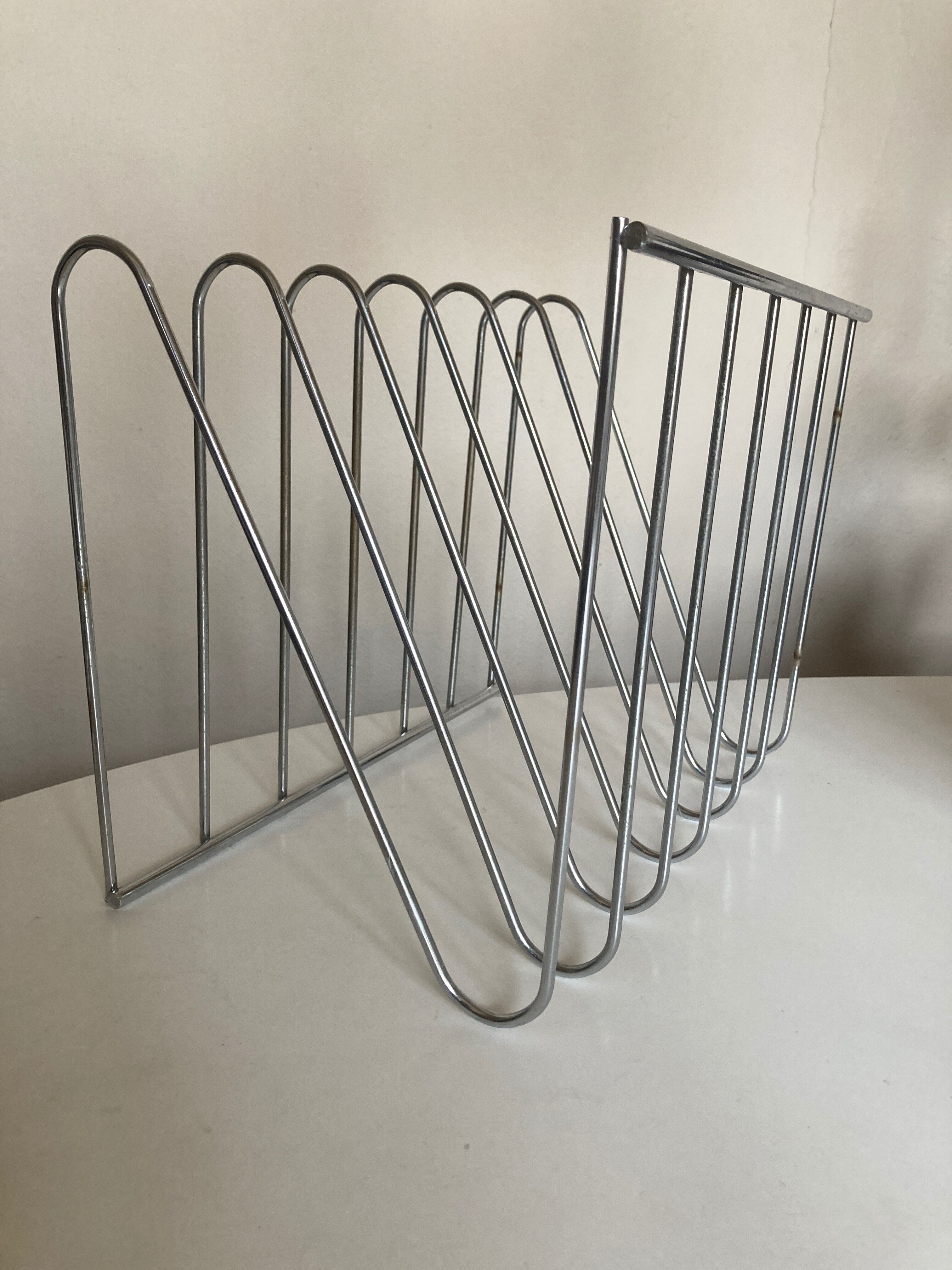 Magazine holder Z 1970 chrome wire