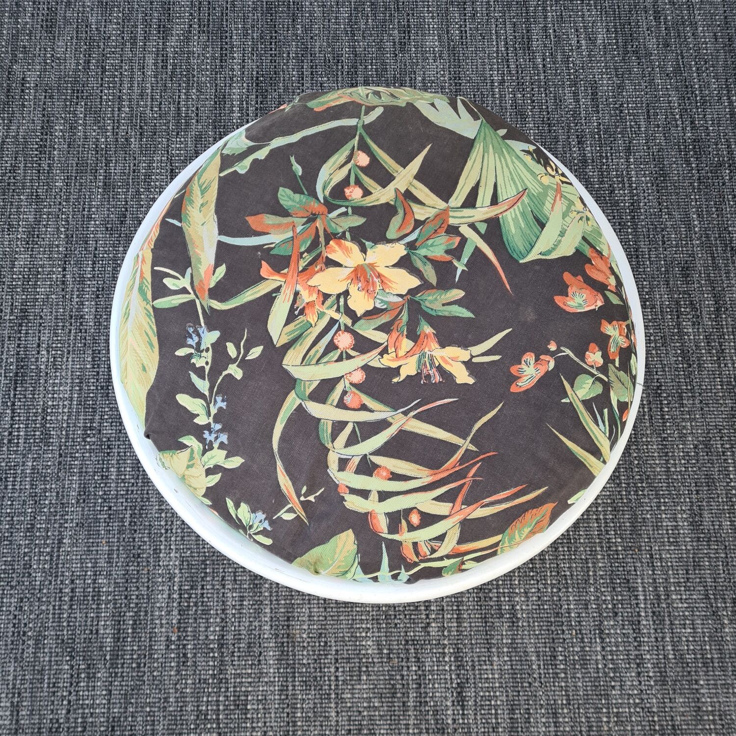 White rattan stool