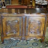 Provencal buffet XVIIII th in walnut period Louis XV 140 x 100 cm