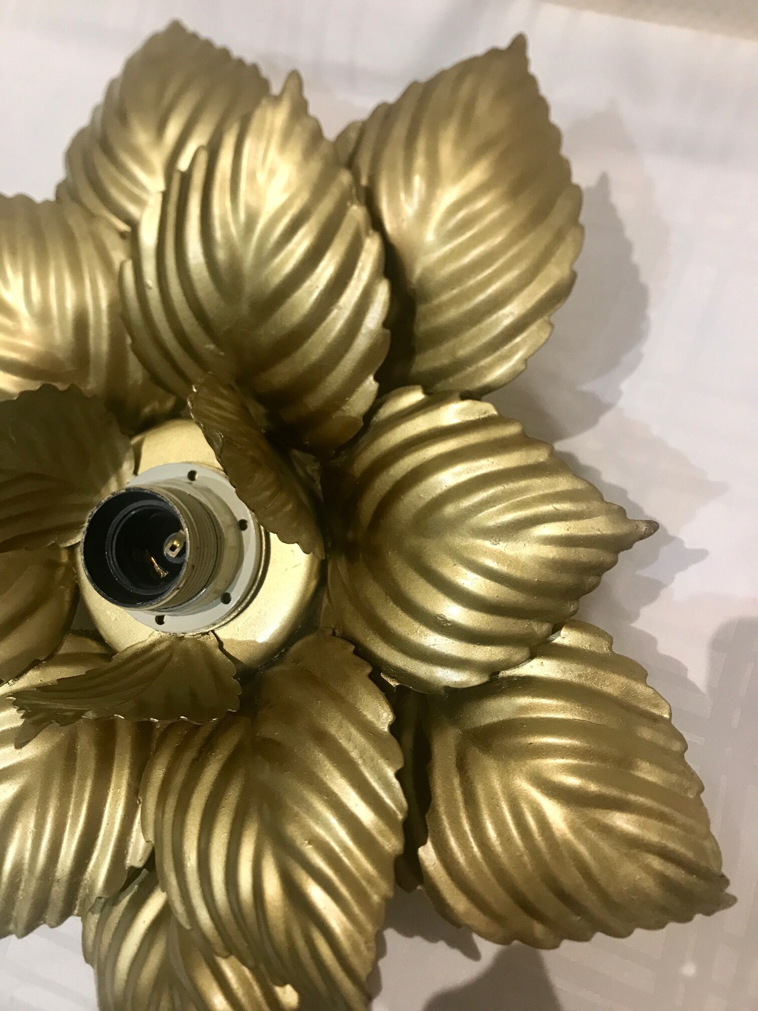 Wall lamp or ceiling lamp golden flower
