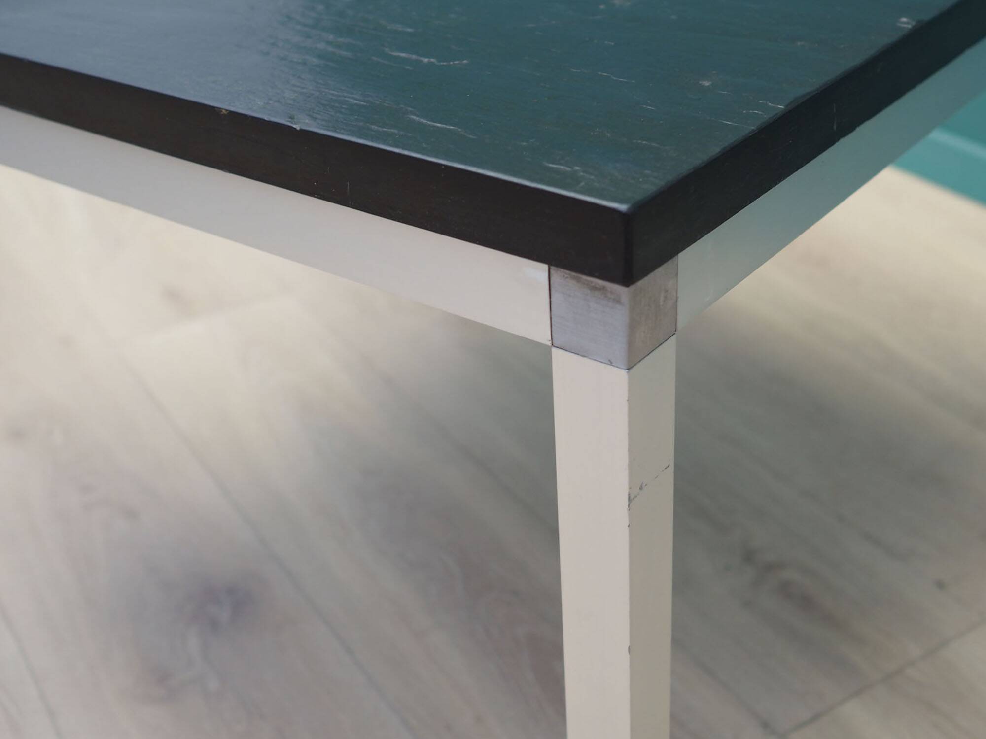 Table basse, design danois, années 1970, production : Danemark