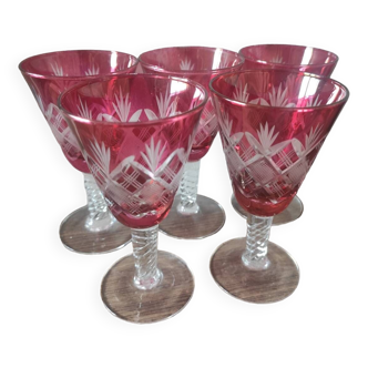 Verre à liqueur sur pied