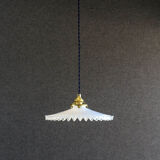 Suspension in white opaline crenellated edges with new cable and new brass socket