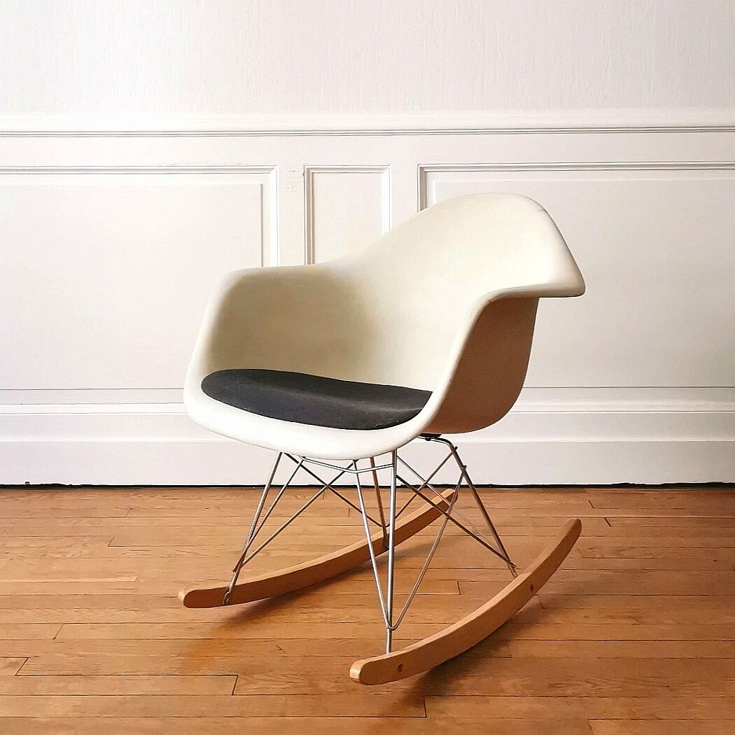 RAR rocking chair by Charles and Ray Eames, Herman Miller interform, 1970