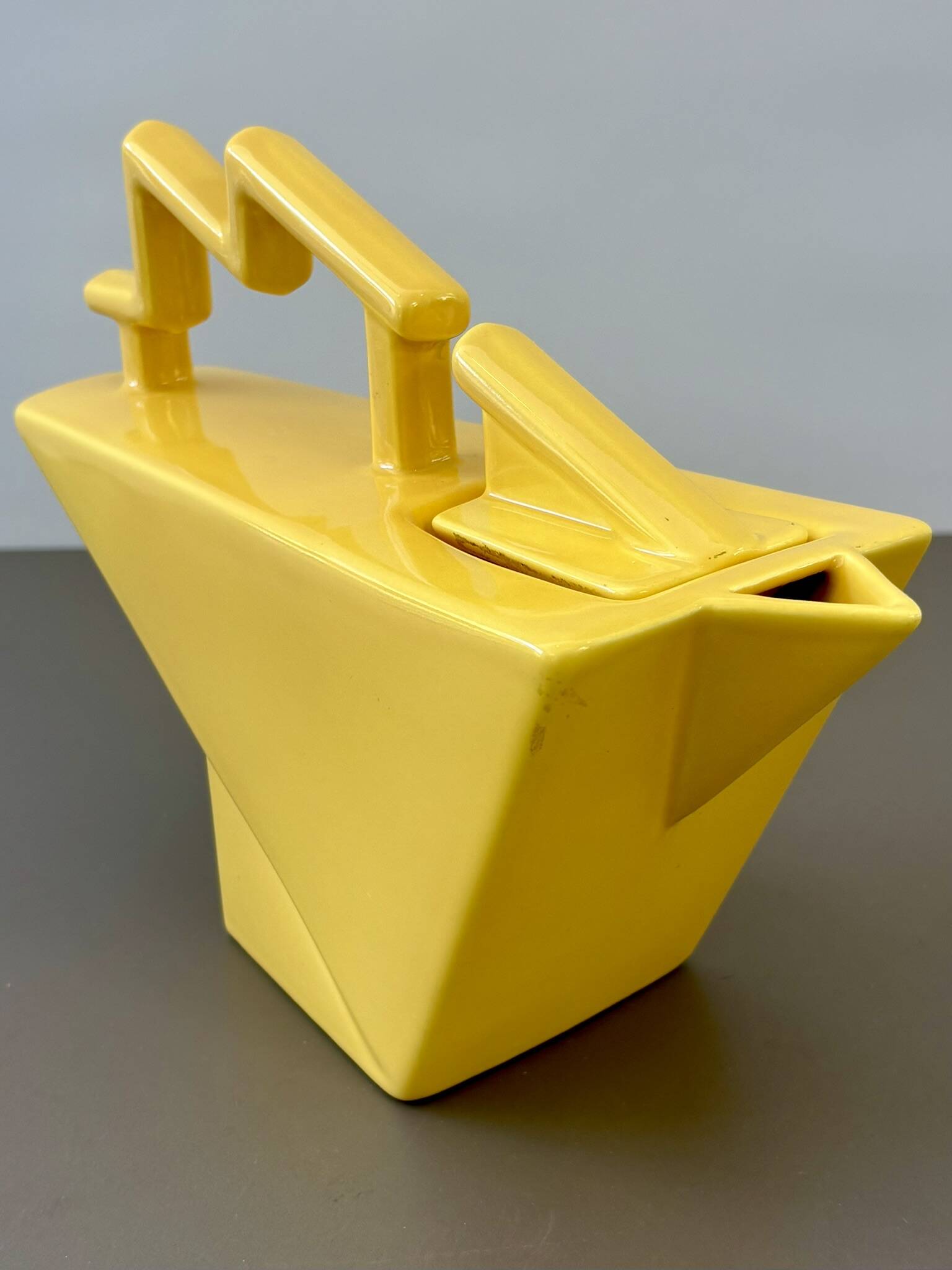 Casenove teapot