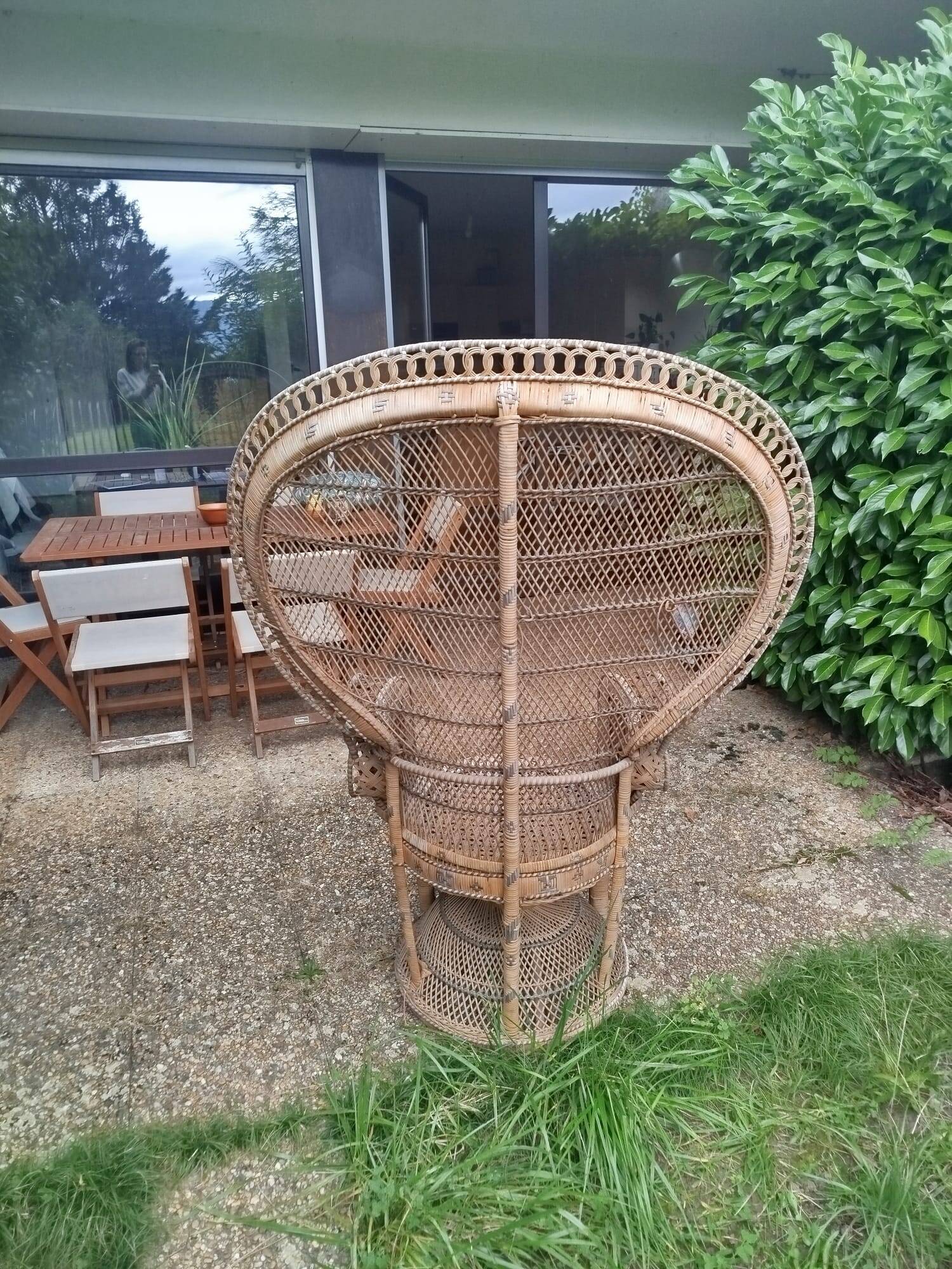 Fauteuil Emmanuelle authentique des années 70 vintage