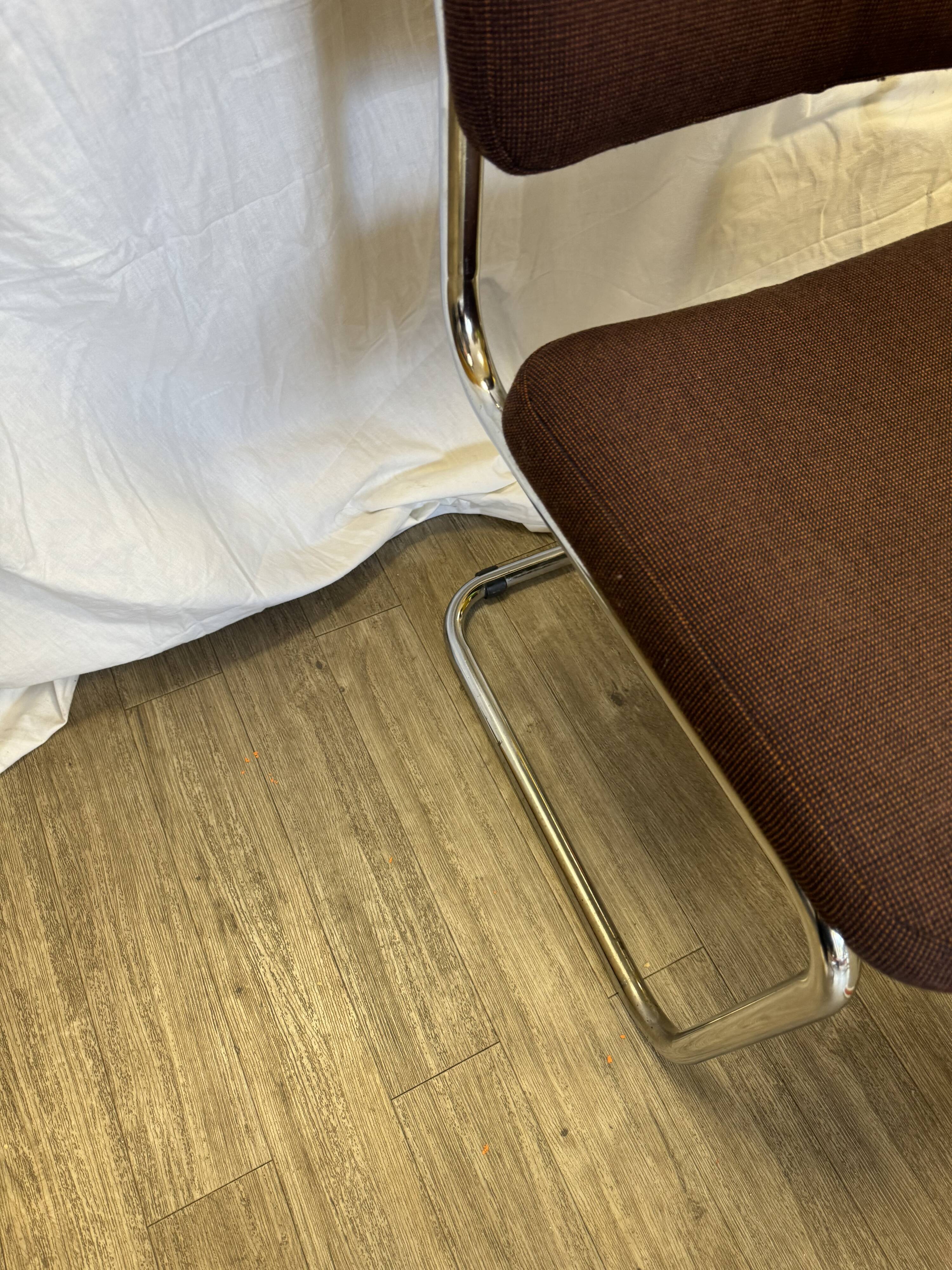 Chaise tubulaire 70s
