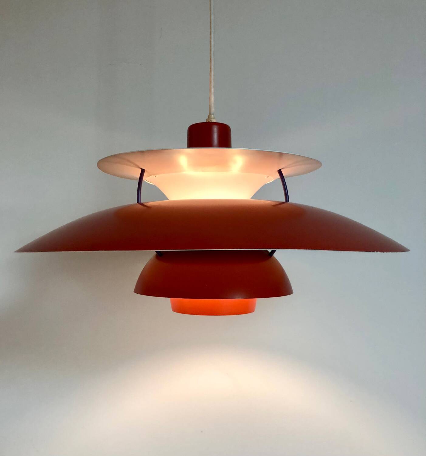 Danish vintage PH5 pendant light (Poul Hennigsen for Louis Poulsen)