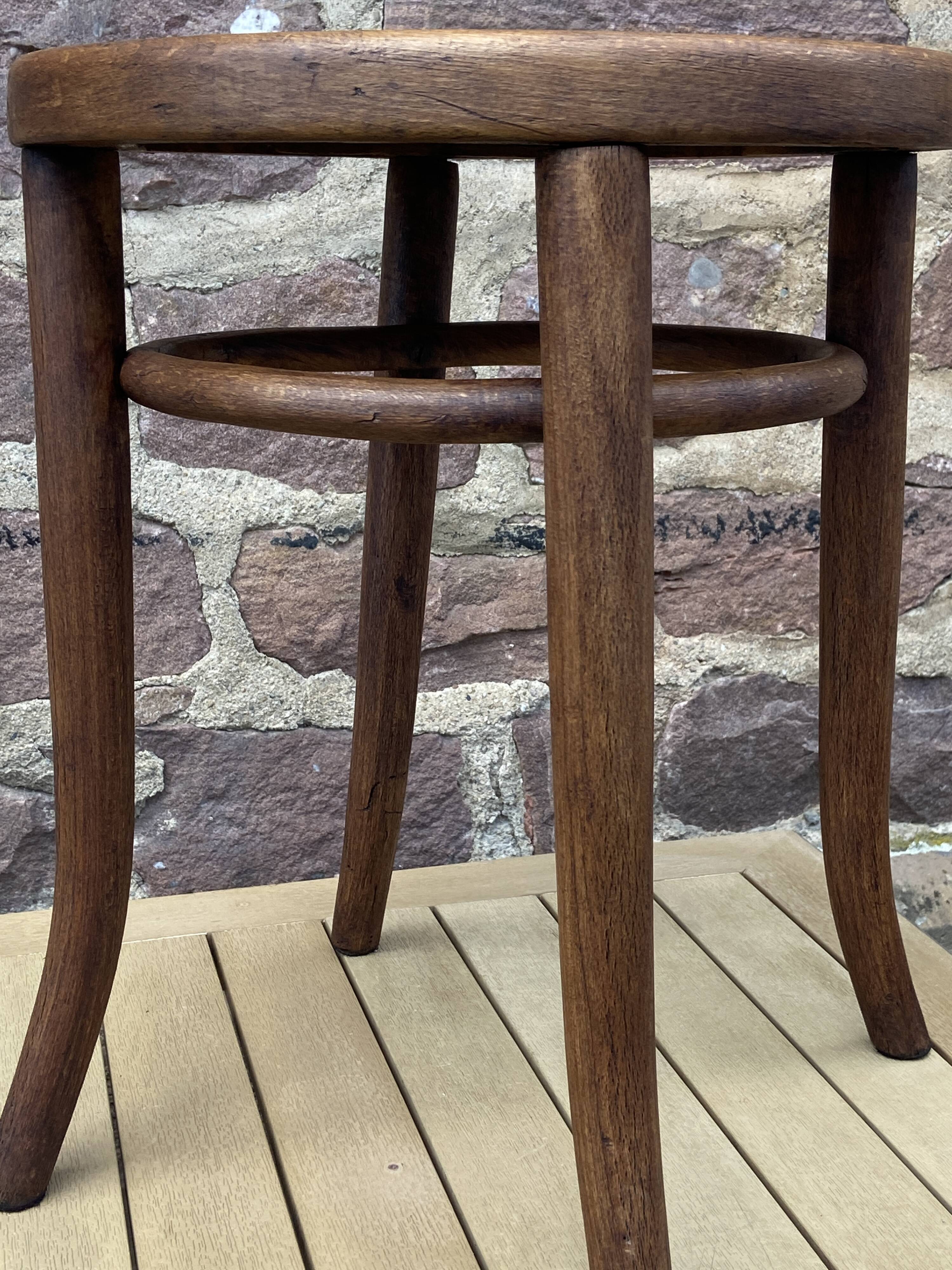 Viennese Thonet piano stool curved wood 1900 bentwood stool Thonet hocker Bugholzhocker
