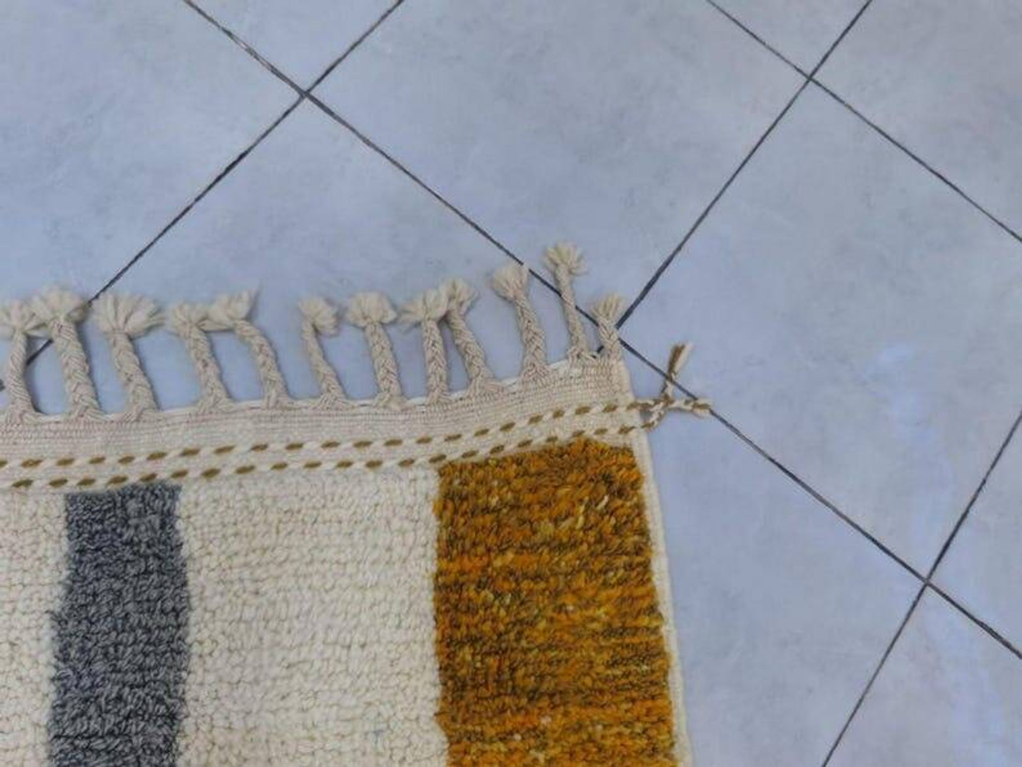 Tapis beni mrirt traditionnel tissé main
