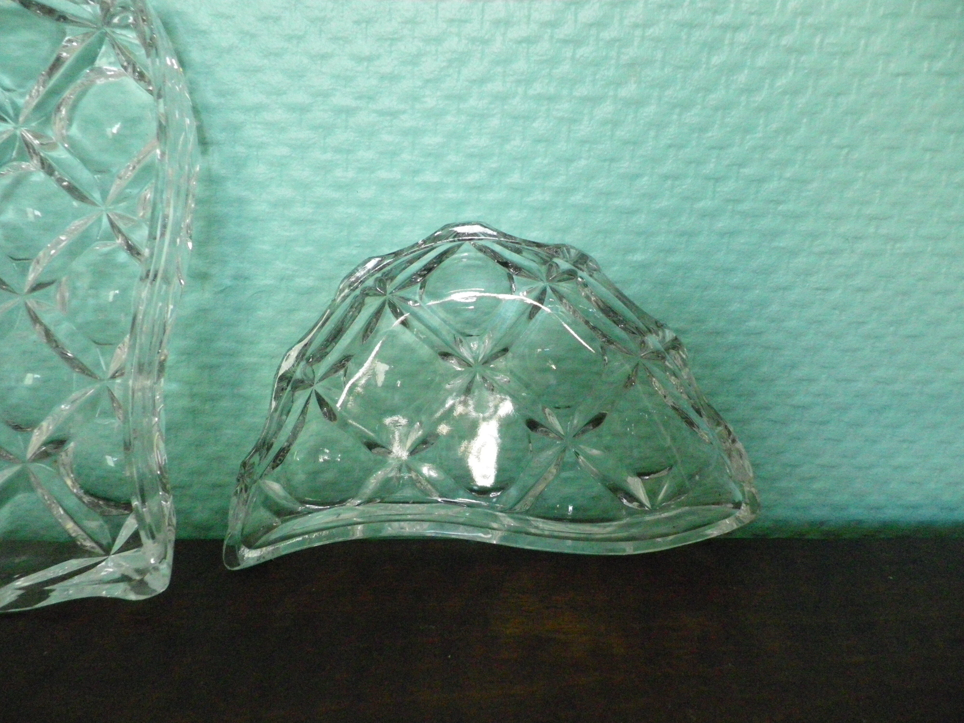 Aperitif servant, sauce, with 3 glass ravines and gold metal support - Design - 60s