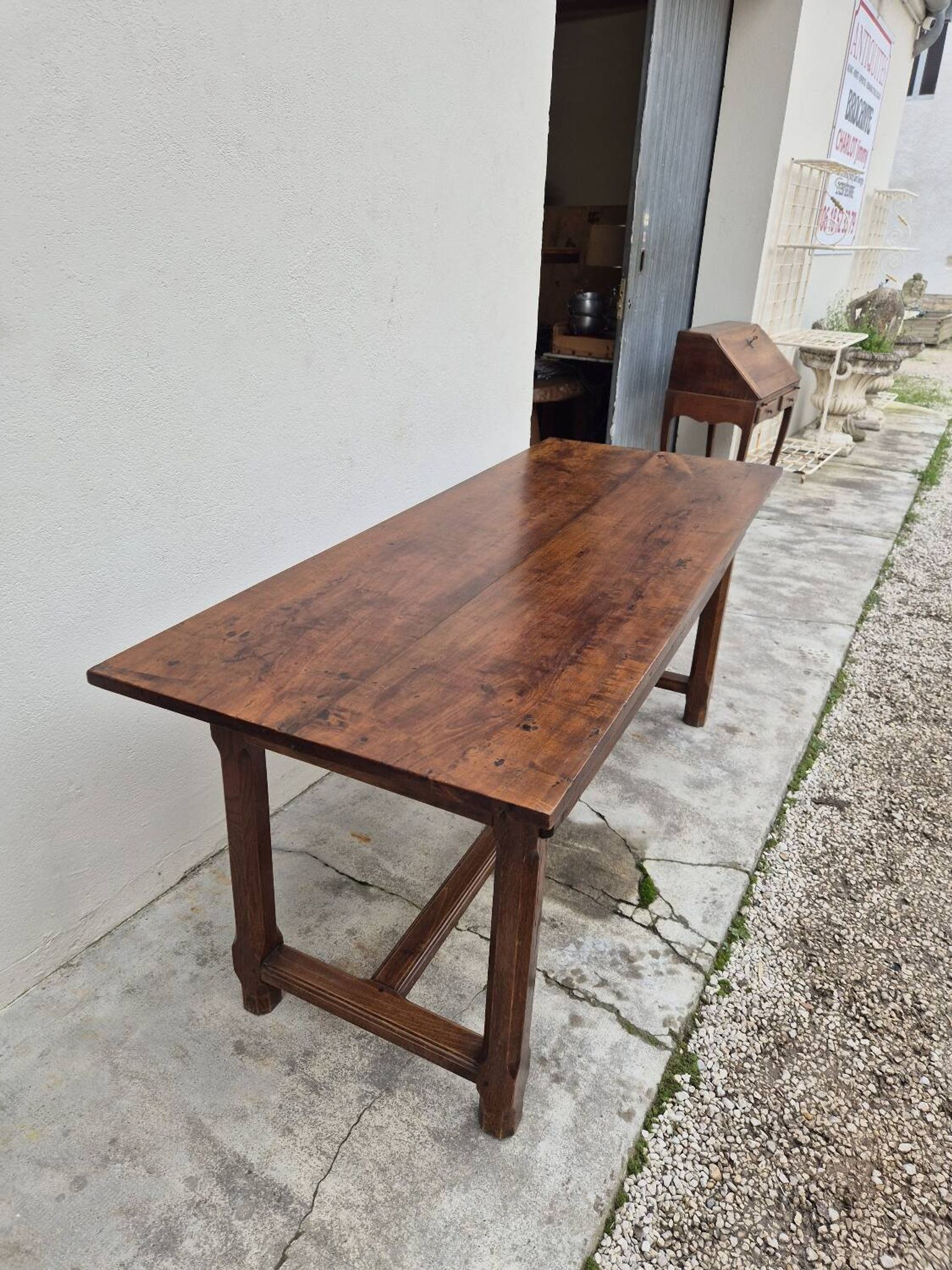 Table de Ferme bourguignonne à entretoise en noyer massif 19éme deux tiroirs-1m82