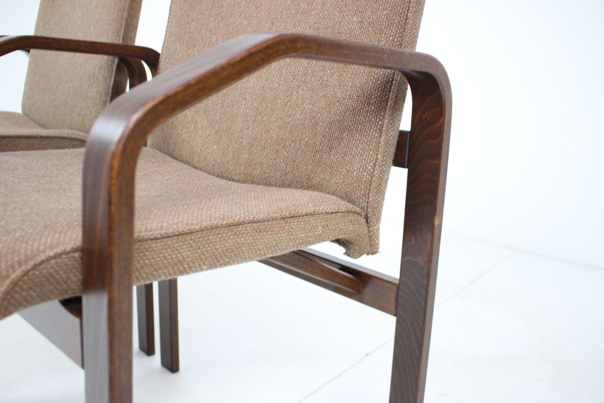 Ensemble de six fauteuils, Ton, Národní podnik Holešov, 1993.