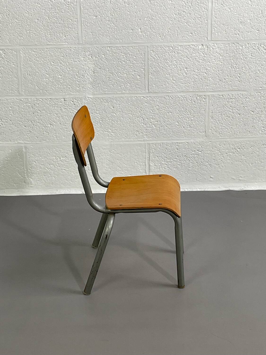 Mullca school chair