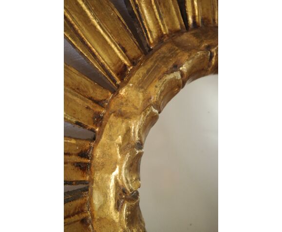 Miroir soleil vintage en bois et résine doré 43 cm