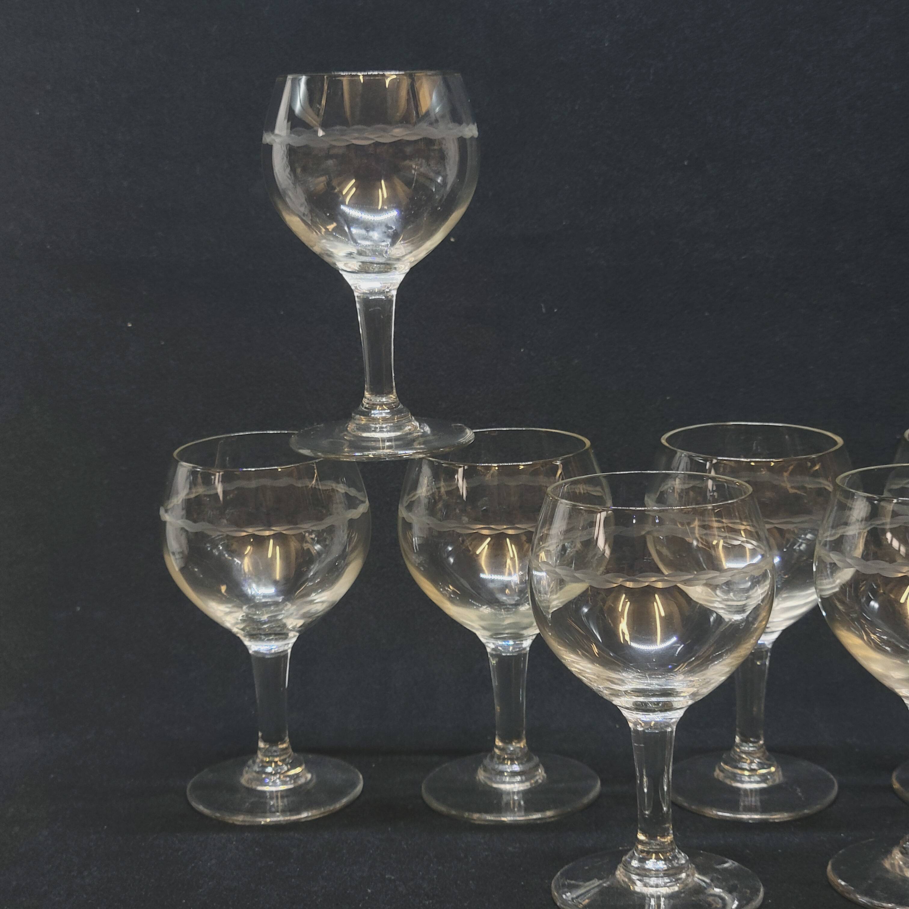 8 wine glasses in chiseled cut glass
