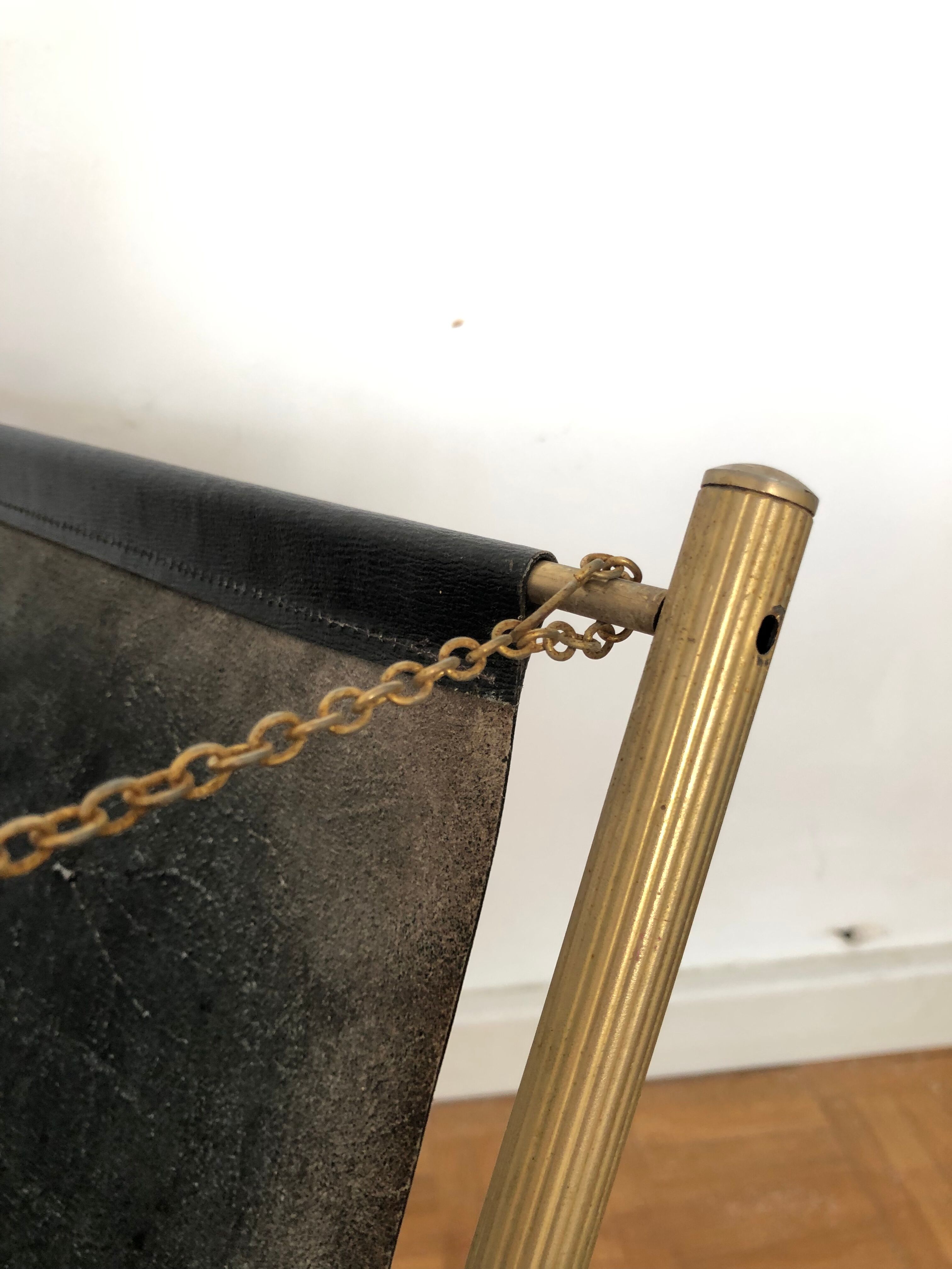 Porte revues vintage cuir et métal doré