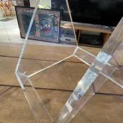 Triangular plexiglass coffee table end table Altuglas David Lange 70