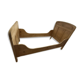 Antique children's bed 100x200 in pine with mouldings.