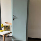 Armoire années 50 pieds compas