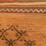 Coussin en laine rose