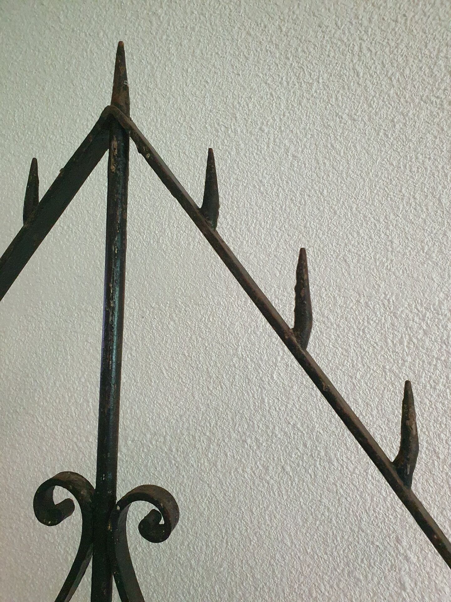 Antique church candlestick in wrought iron – 19th century