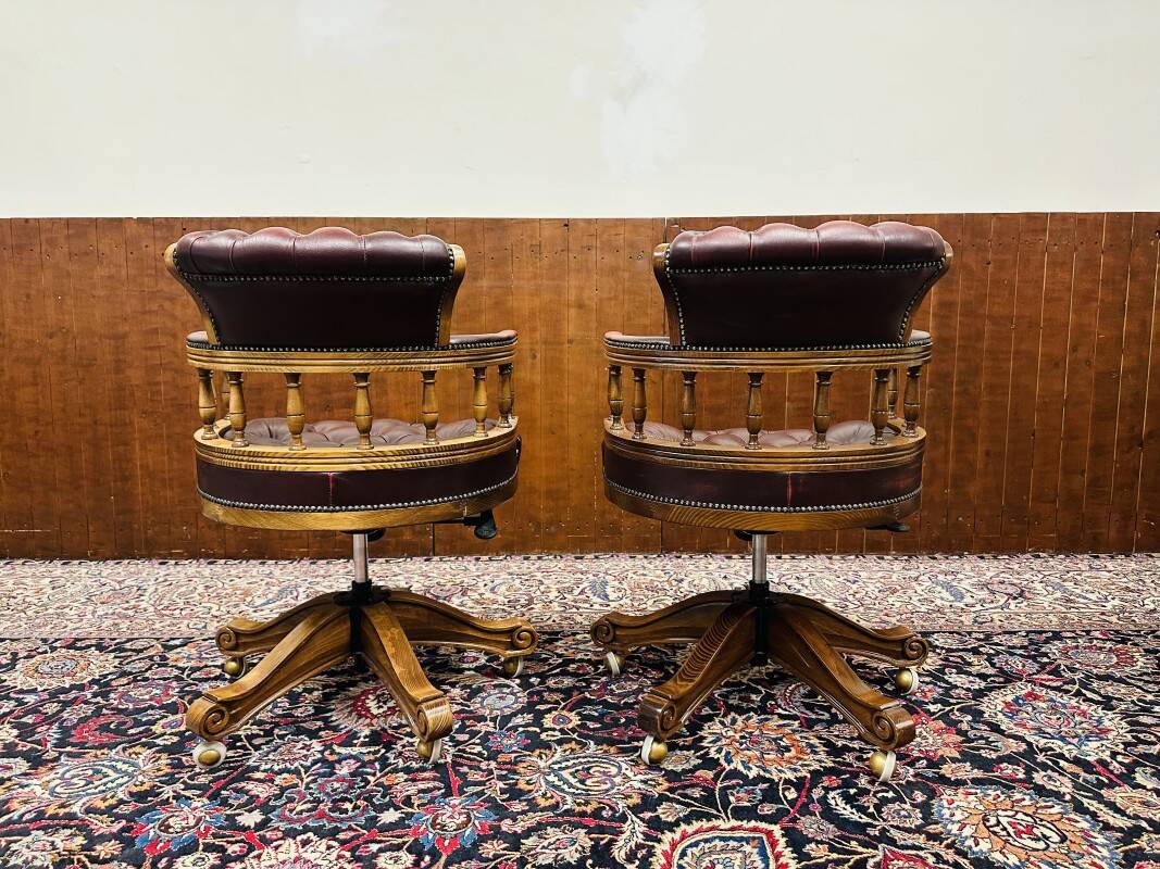 Set English Chesterfield Captain Chairs red Office chair