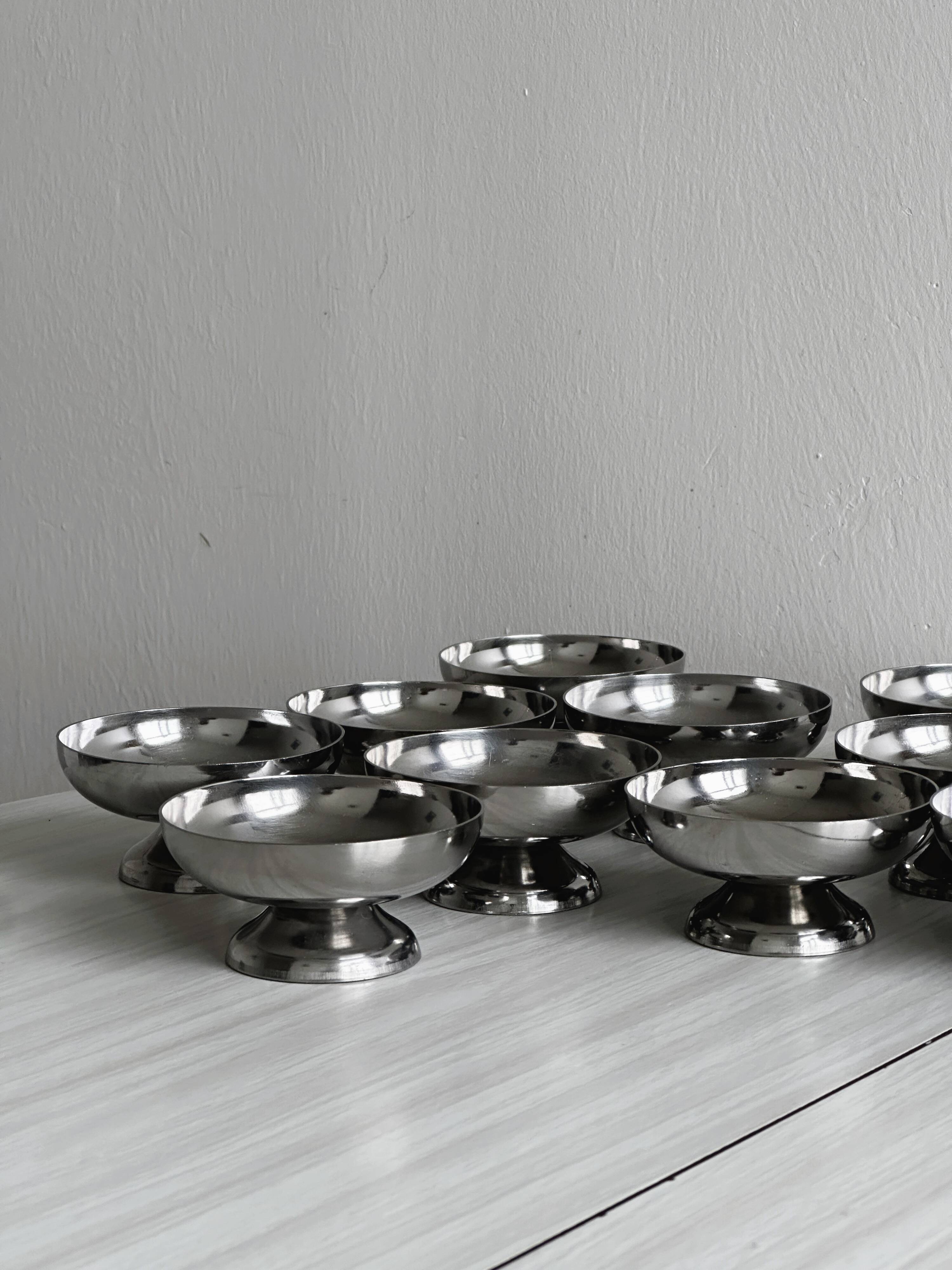 12 stainless steel footed bowls, Letang Remy style