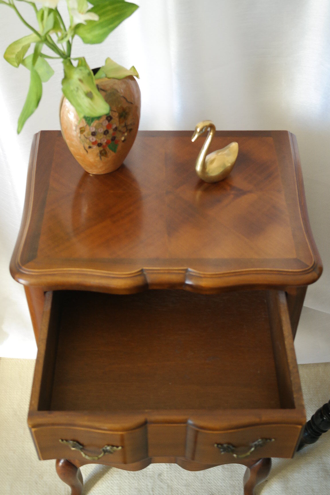 Chiffonnier style Louis XV cherry in marquetry