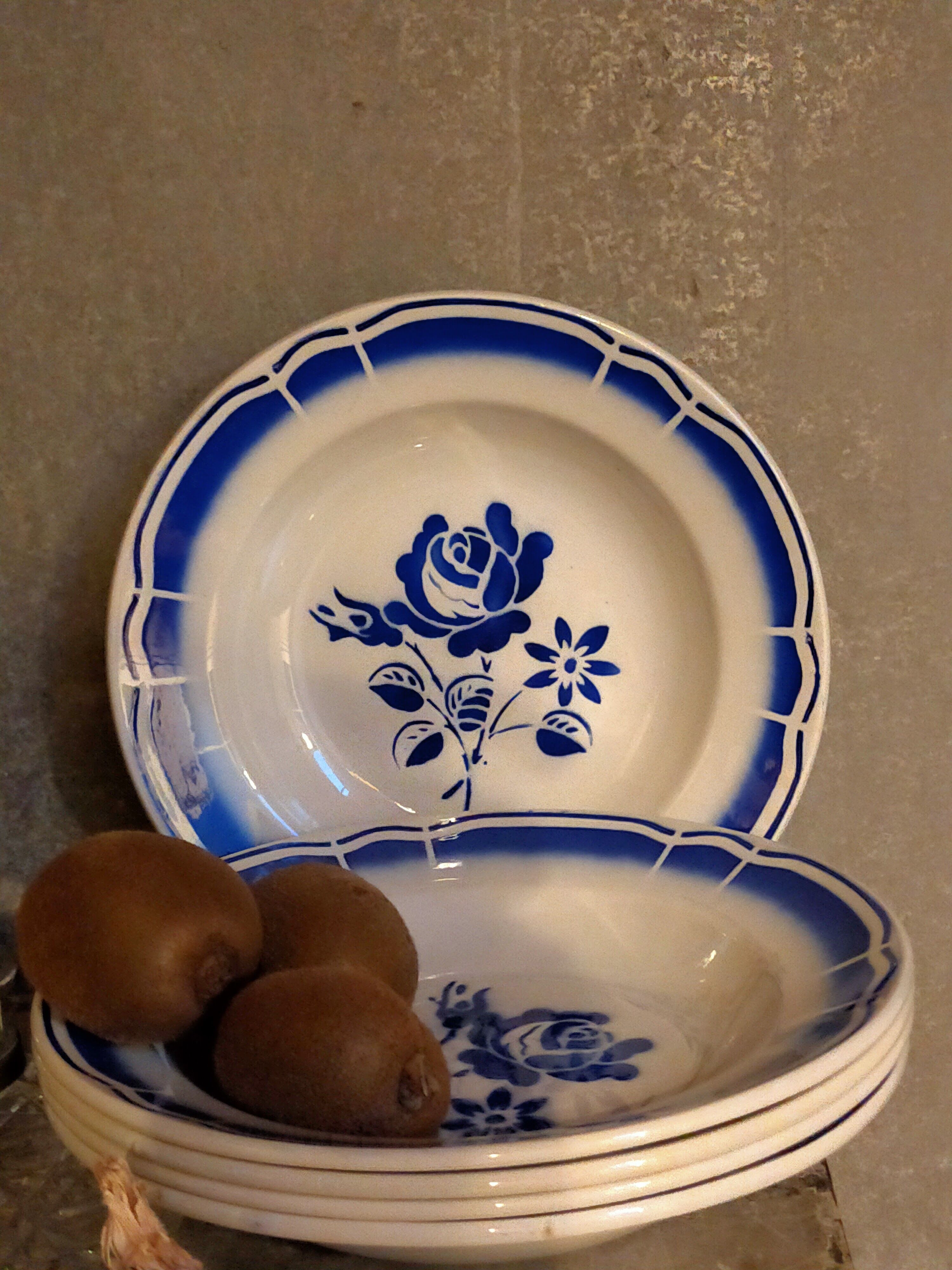 Five old "grandmother" plates with blue flowers