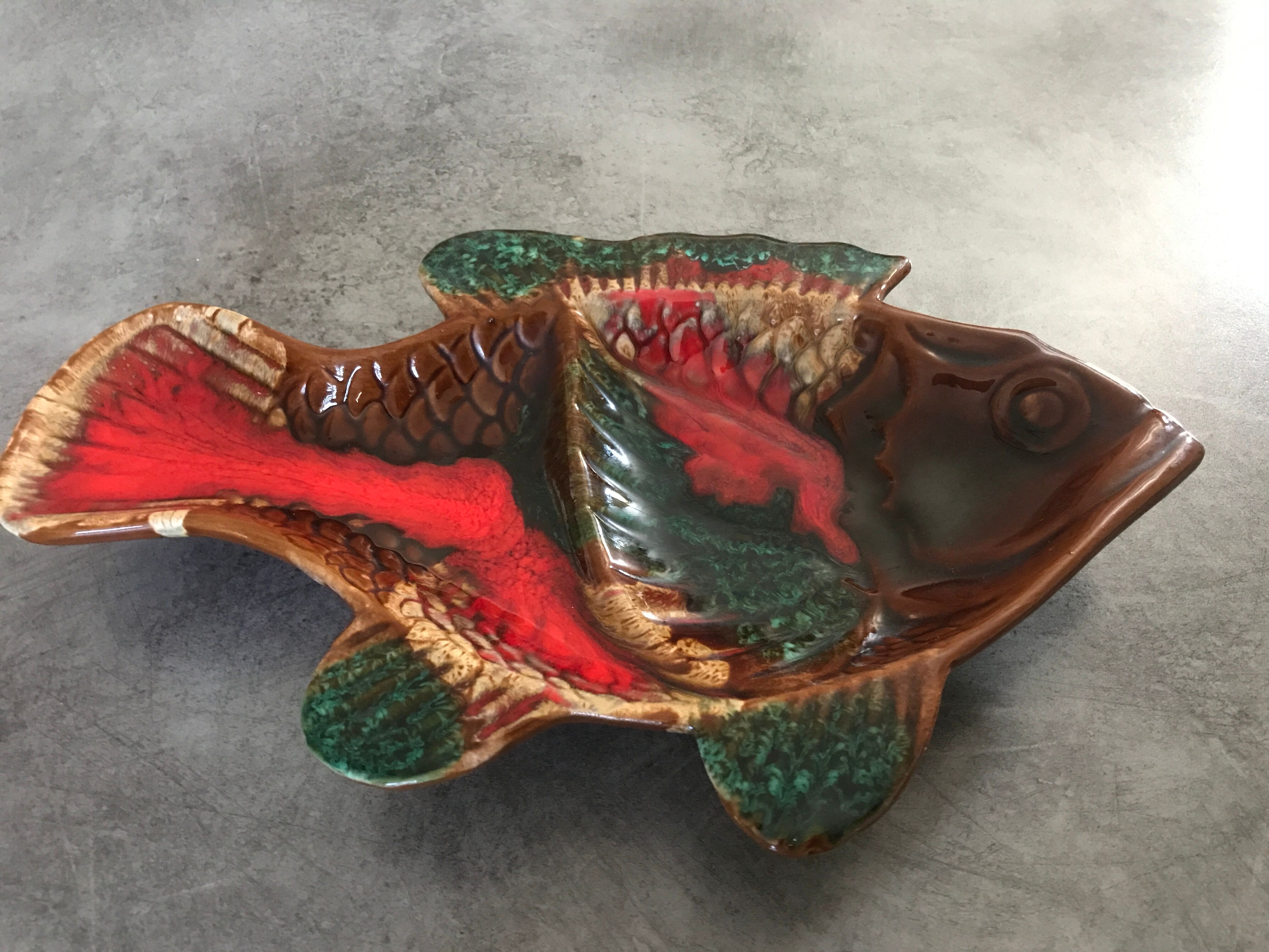 Dish with compartments for aperitif in Vallauris ceramic, vintage fish shape, 34 cm