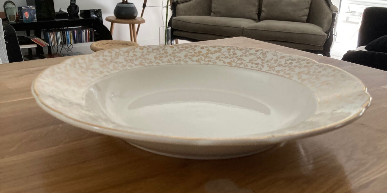 Villeroy and Boch round hollow dish "small golden flowers" 1950s