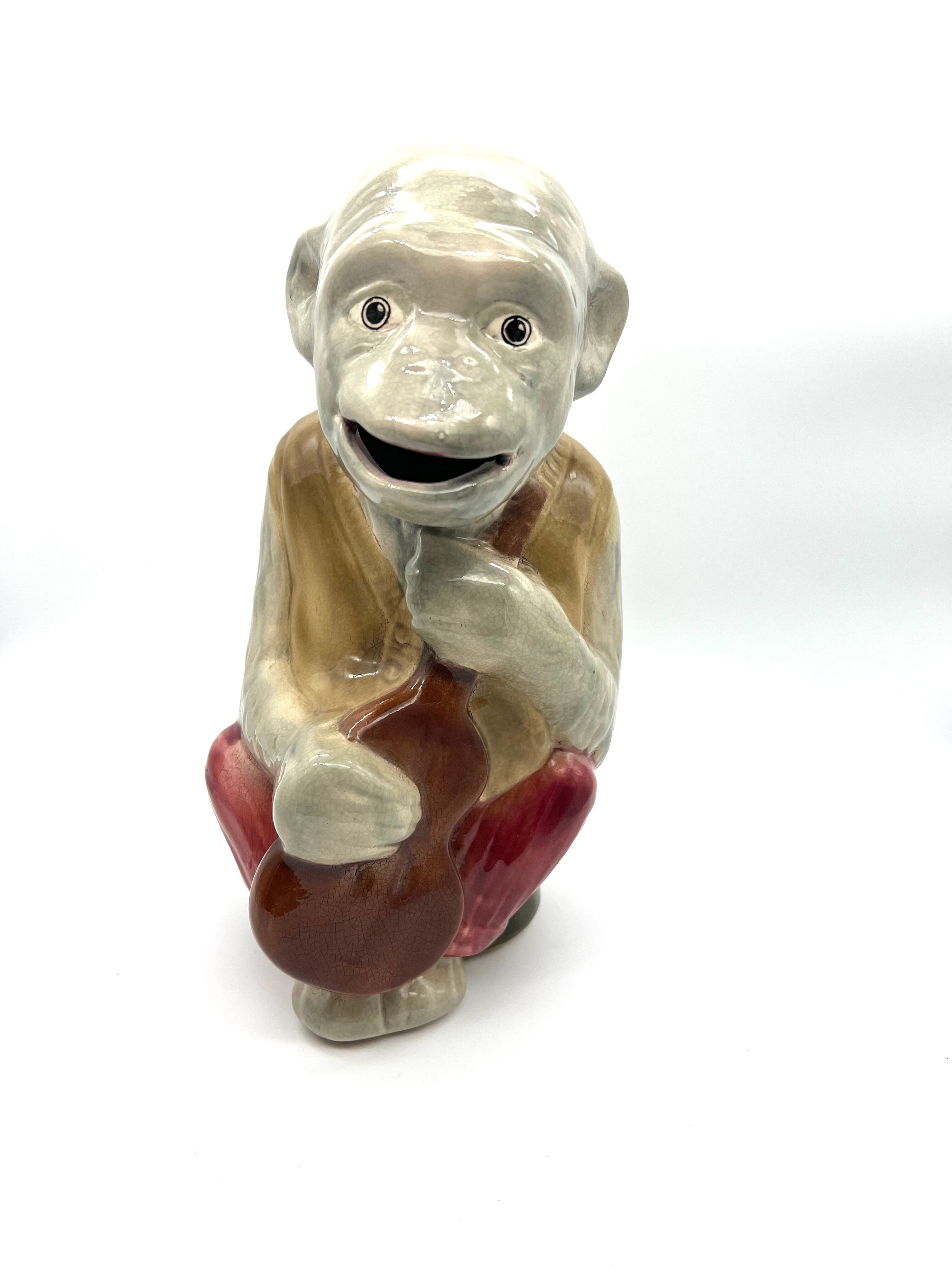 Pitcher slurry monkey musician