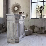 White patina and zinc counter