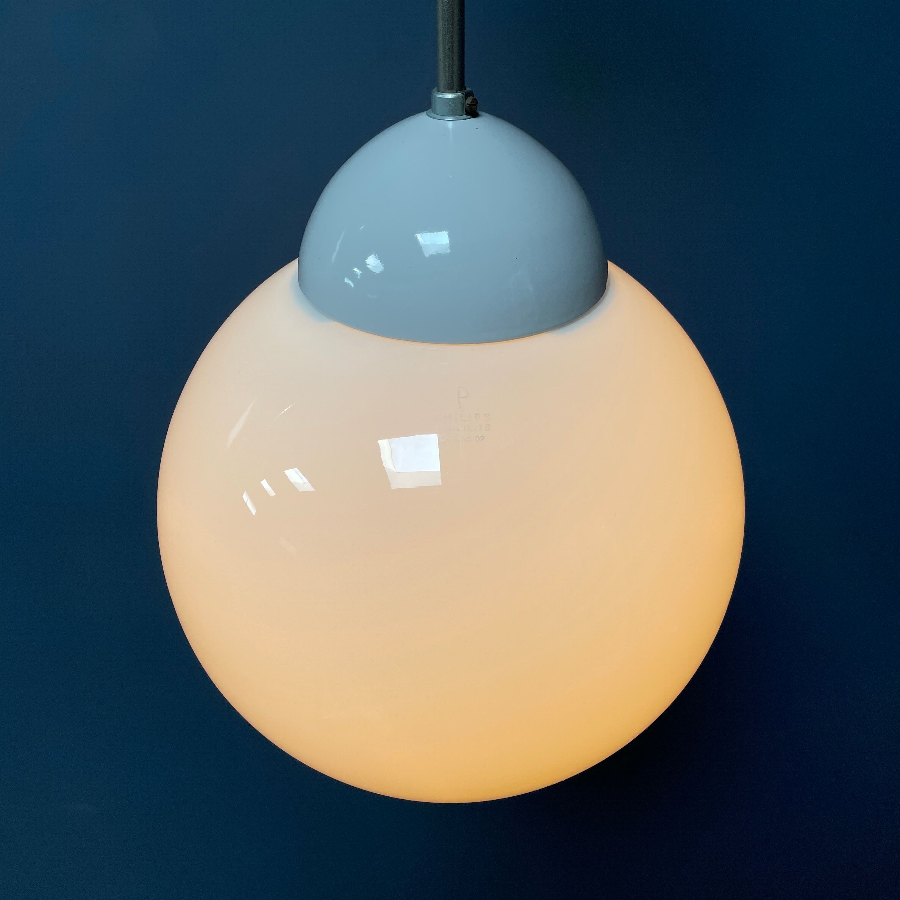 Ensemble de deux suspensions opalines Philips Phililight