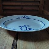 Plat ovale porcelaine fleur bleue St Amand dp 092282