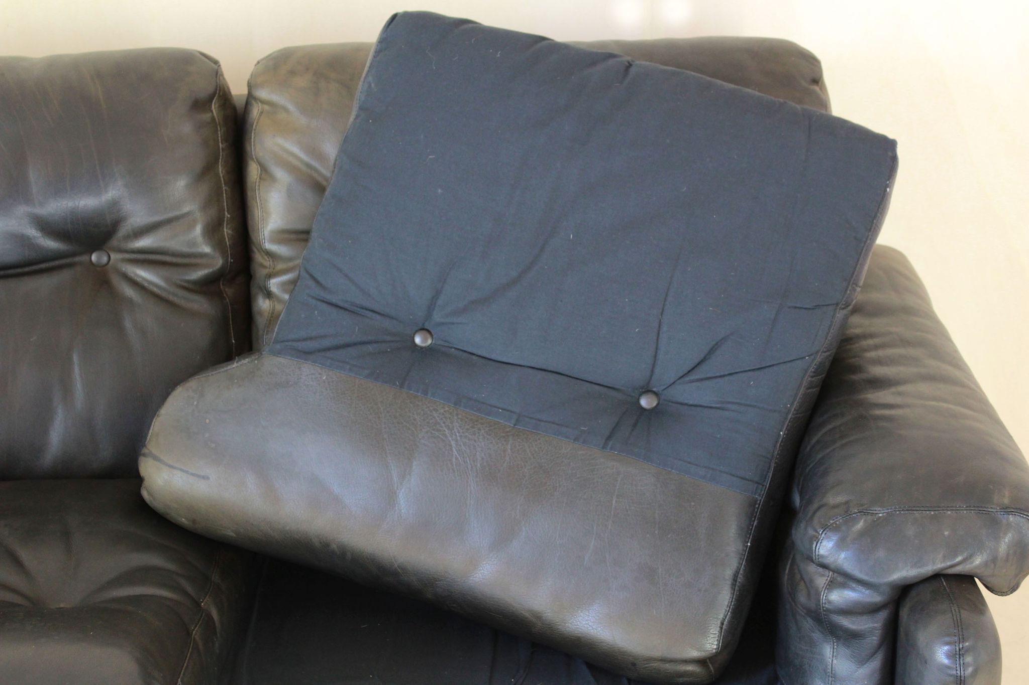 B&B Italia Vintage Leather Sofa Modell Coronado Designed By Afra & Tobia Scarpa